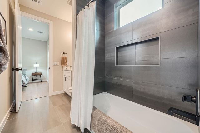 7507 Bethune Ave B, Austin, TX 78752