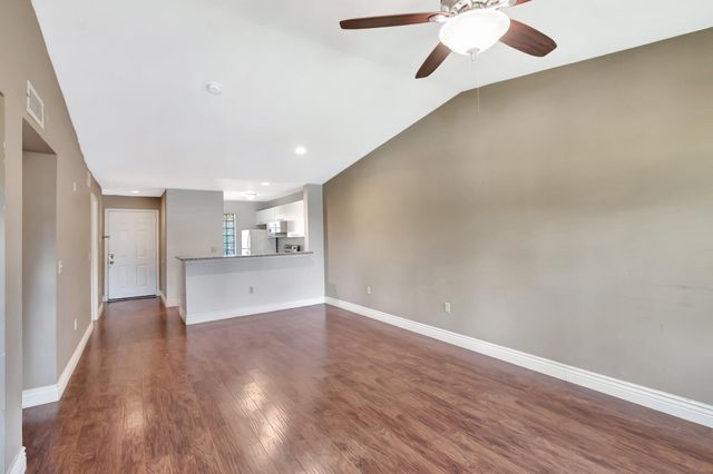 4847 Via Palm Lakes 1021, West Palm Beach, FL 33417