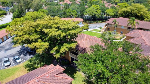 4847 Via Palm Lakes 1021, West Palm Beach, FL 33417