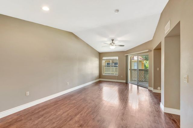 4847 Via Palm Lakes 1021, West Palm Beach, FL 33417