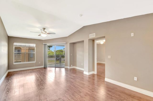 4847 Via Palm Lakes 1021, West Palm Beach, FL 33417