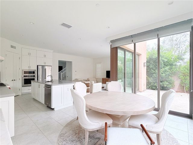 215 Piazza, Irvine, CA 92602