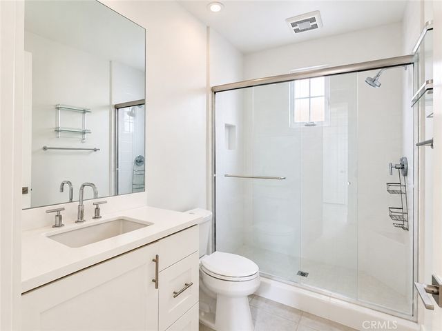 215 Piazza, Irvine, CA 92602