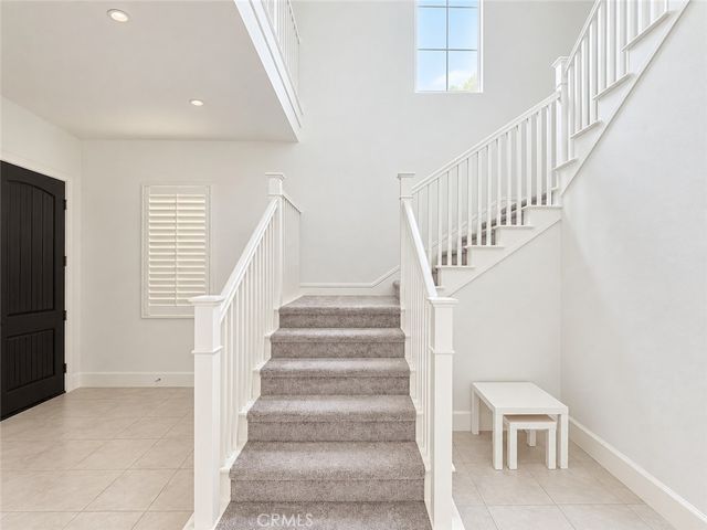 215 Piazza, Irvine, CA 92602