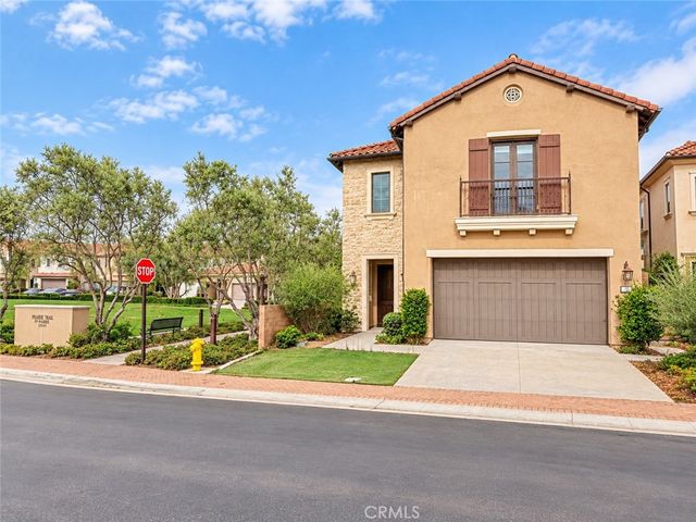 215 Piazza, Irvine, CA 92602
