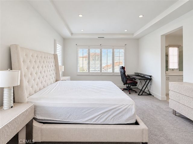 215 Piazza, Irvine, CA 92602