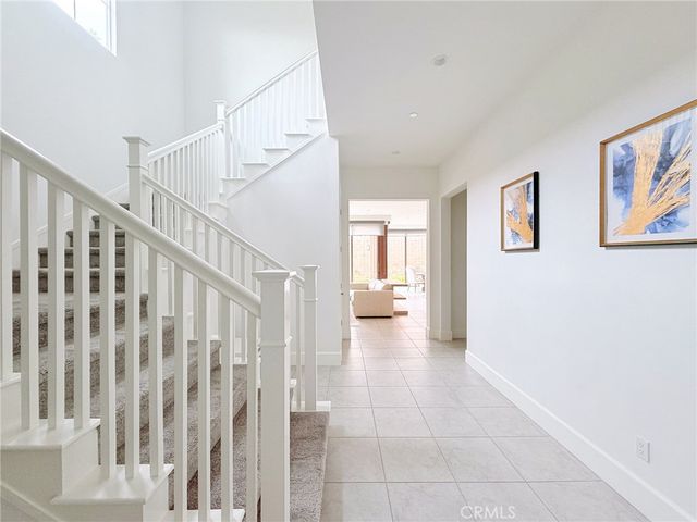 215 Piazza, Irvine, CA 92602