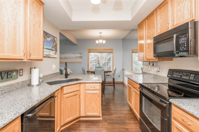 500 N Valley Drive 1001, Des Moines, IA 50312
