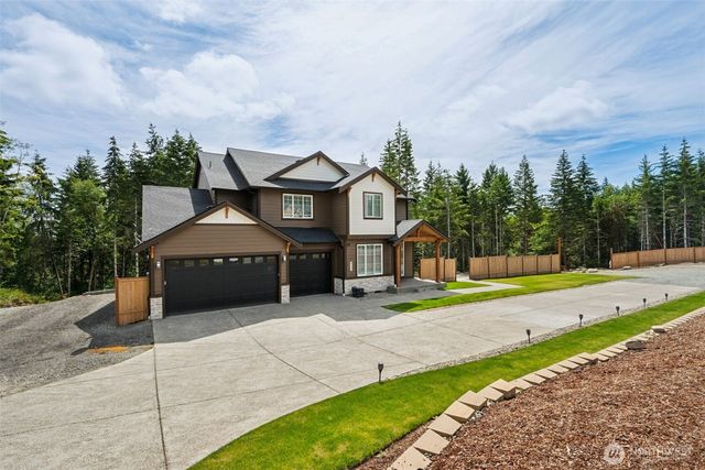 917 Tiedman Road NW, Lakebay, WA 98349