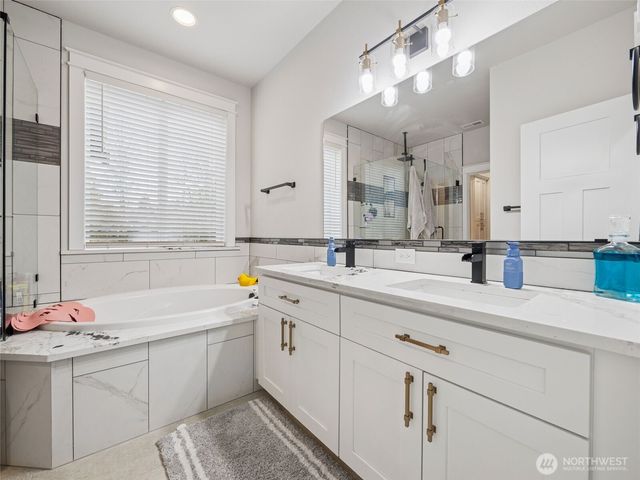 917 Tiedman Road NW, Lakebay, WA 98349