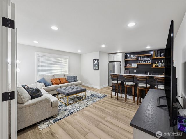 917 Tiedman Road NW, Lakebay, WA 98349