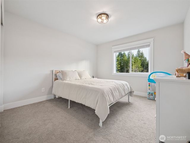 917 Tiedman Road NW, Lakebay, WA 98349