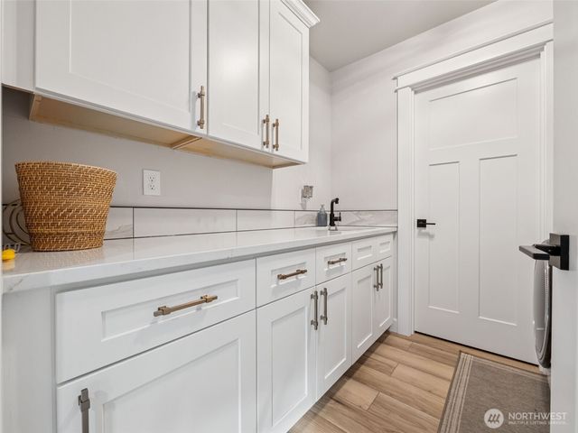 917 Tiedman Road NW, Lakebay, WA 98349