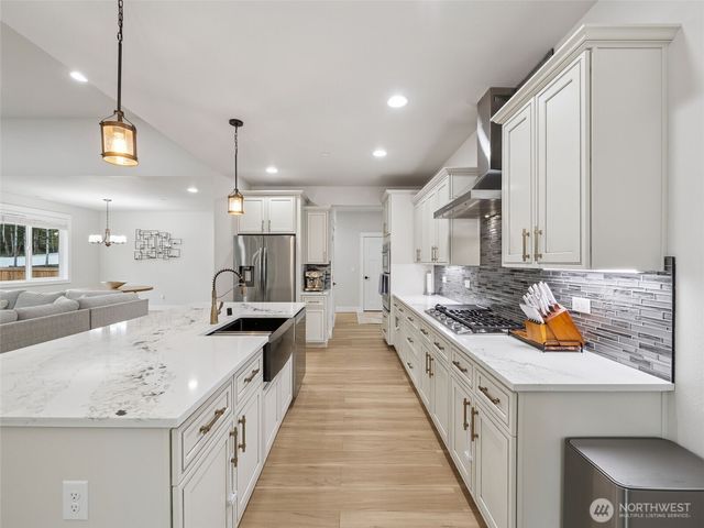 917 Tiedman Road NW, Lakebay, WA 98349