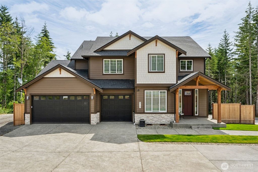 917 Tiedman Road NW, Lakebay, WA 98349