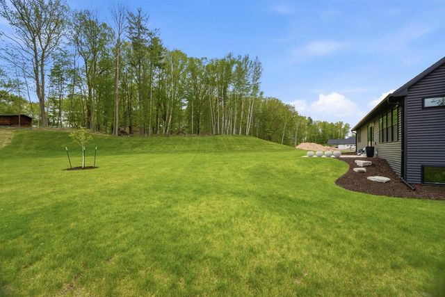 4194 BLACKBERRY RIDGE DRIVE, Hobart, WI 54155