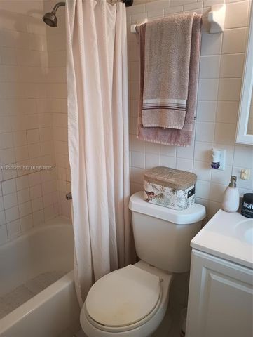 1433 SW 24th Court 2, Fort Lauderdale, FL 33315