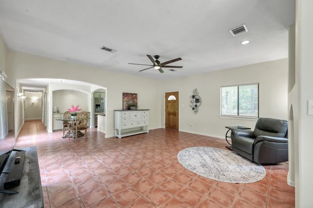 26302 Penguin Street, Magnolia, TX 77355