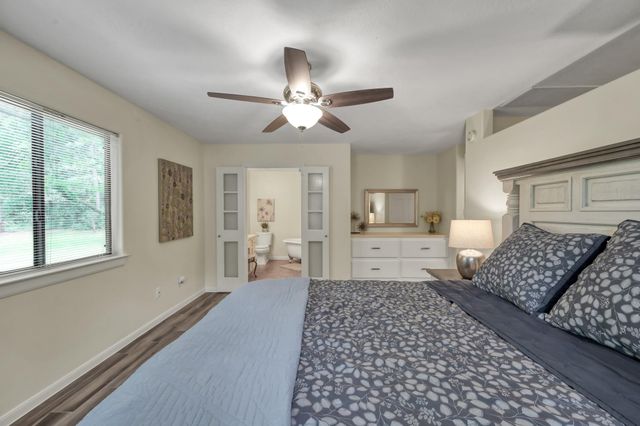 26302 Penguin Street, Magnolia, TX 77355