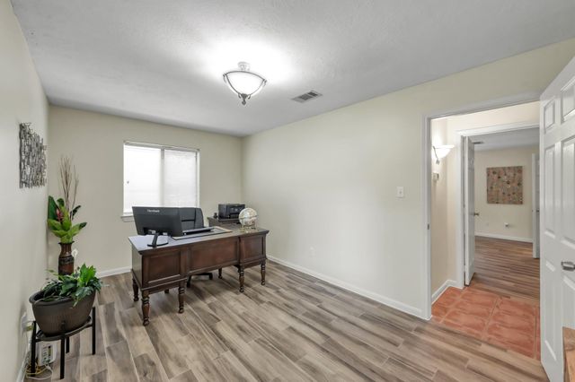 26302 Penguin Street, Magnolia, TX 77355