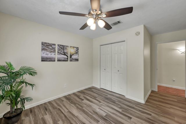 26302 Penguin Street, Magnolia, TX 77355