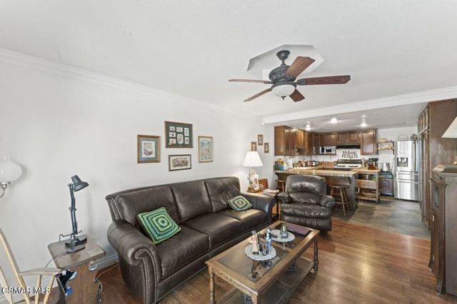 2461 Pinewood Place, Simi Valley, CA 93065