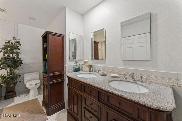 2461 Pinewood Place, Simi Valley, CA 93065