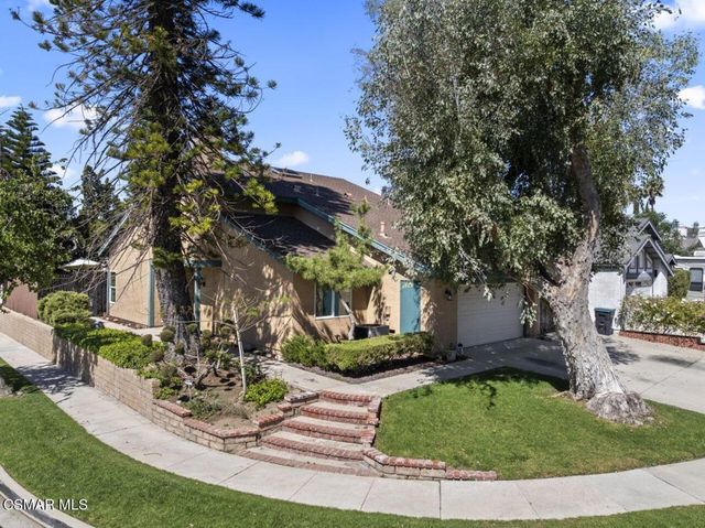 2461 Pinewood Place, Simi Valley, CA 93065