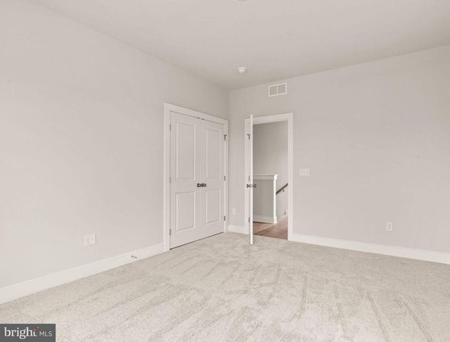 1116 COLLINA LN, Mount Joy, PA 17552