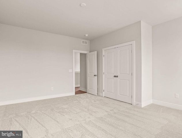 1116 COLLINA LN, Mount Joy, PA 17552