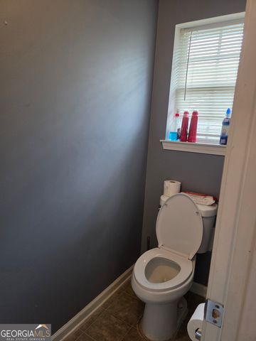 37 Virginia Avenue, Sharpsburg, GA 30277