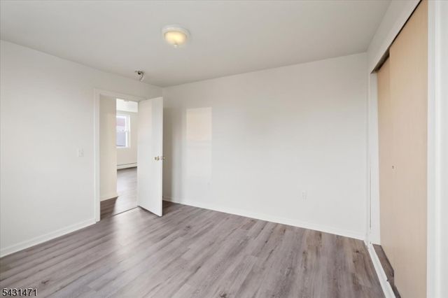 201 16Th St, Union City, NJ 07087