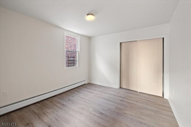 201 16Th St, Union City, NJ 07087