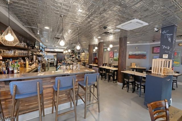 201 16Th St, Union City, NJ 07087