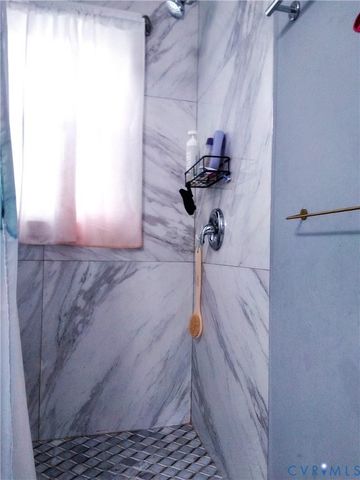 2909 Maple St, Hopewell, VA 23860