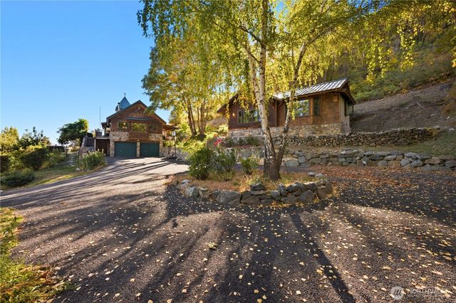 16495 S Lakeshore Road, Chelan, WA 98816