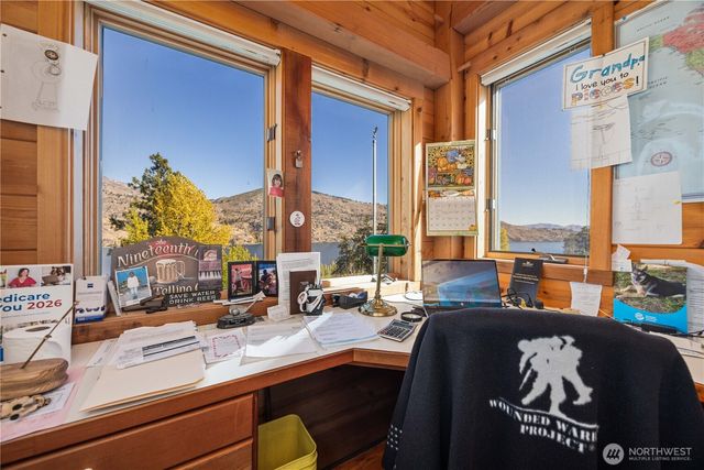16495 S Lakeshore Road, Chelan, WA 98816