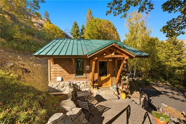 16495 S Lakeshore Road, Chelan, WA 98816