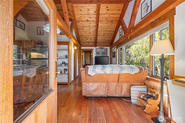 16495 S Lakeshore Road, Chelan, WA 98816