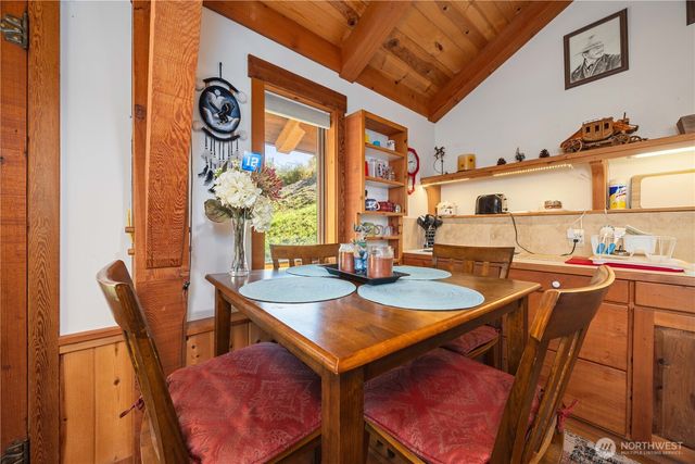 16495 S Lakeshore Road, Chelan, WA 98816