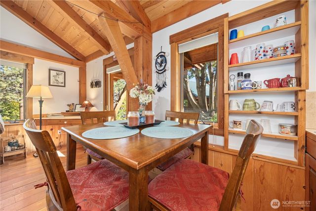 16495 S Lakeshore Road, Chelan, WA 98816