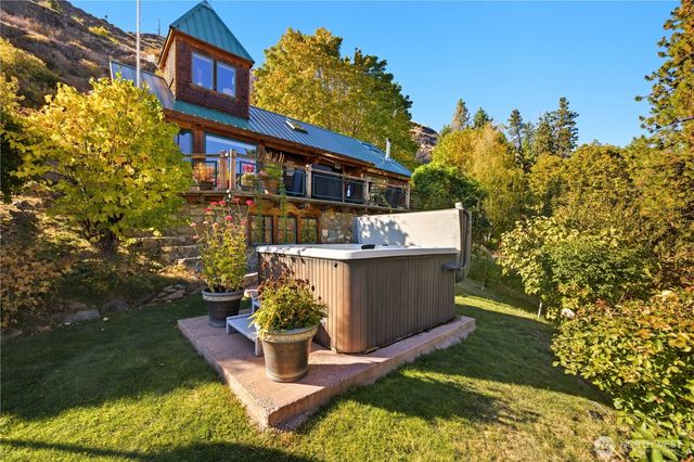 16495 S Lakeshore Road, Chelan, WA 98816