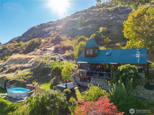 16495 S Lakeshore Road, Chelan, WA 98816