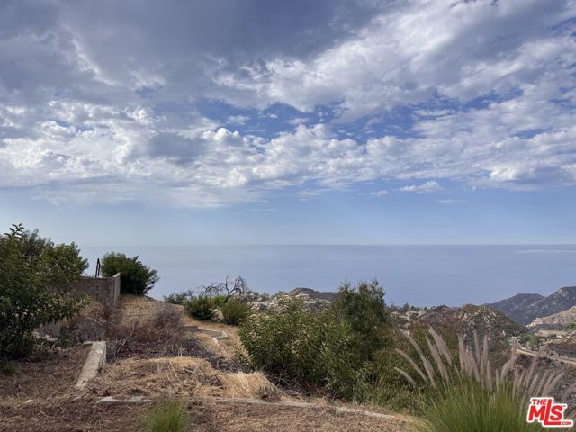 373 Moonrise Drive, Malibu, CA 90265