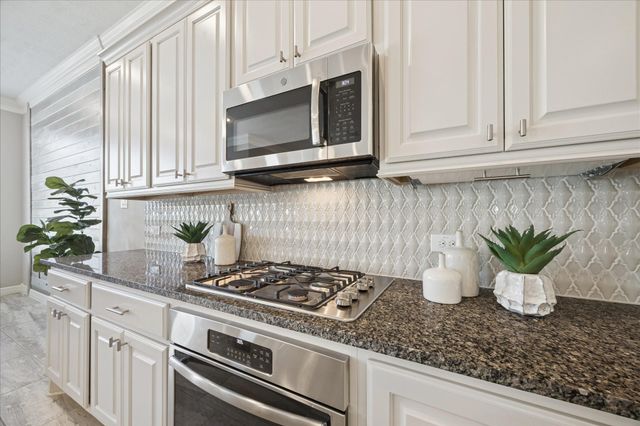 9823 Joyce Drive, Rosharon, TX 77583