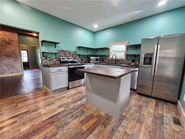 111 Vine Street, Marietta, OH 45750