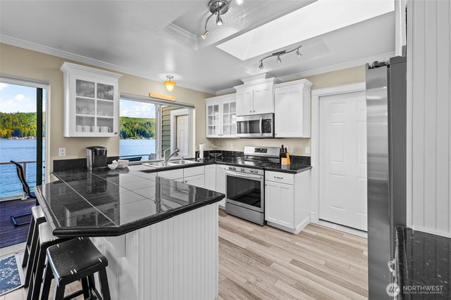 11711 NE North Shore Road, Belfair, WA 98528