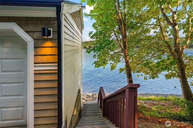 11711 NE North Shore Road, Belfair, WA 98528