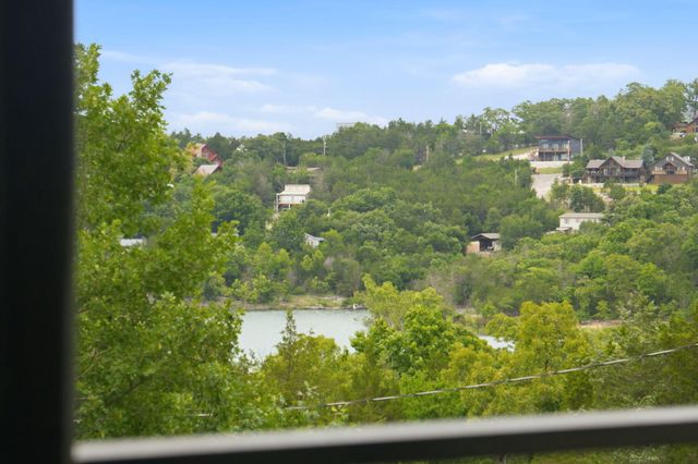 871 Lakeview Drive, Ridgedale, MO 65739