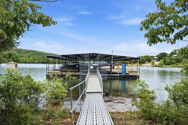 871 Lakeview Drive, Ridgedale, MO 65739